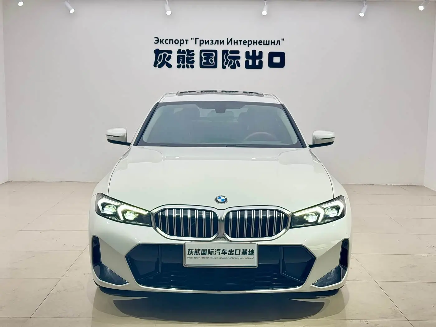BMW 3 Series 2023 — Фото 2/17