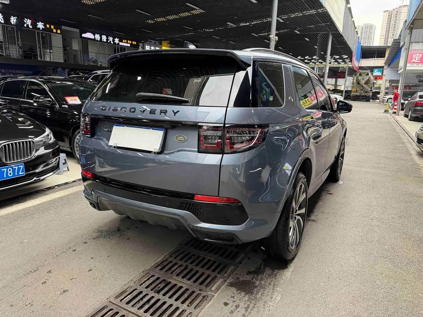 Land Rover Discovery Sport 2021 — Фото 5/20