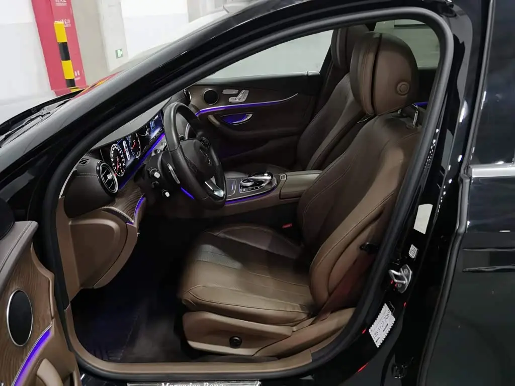 Mercedes-Benz E-Class 2018 — ფოტო 10/20