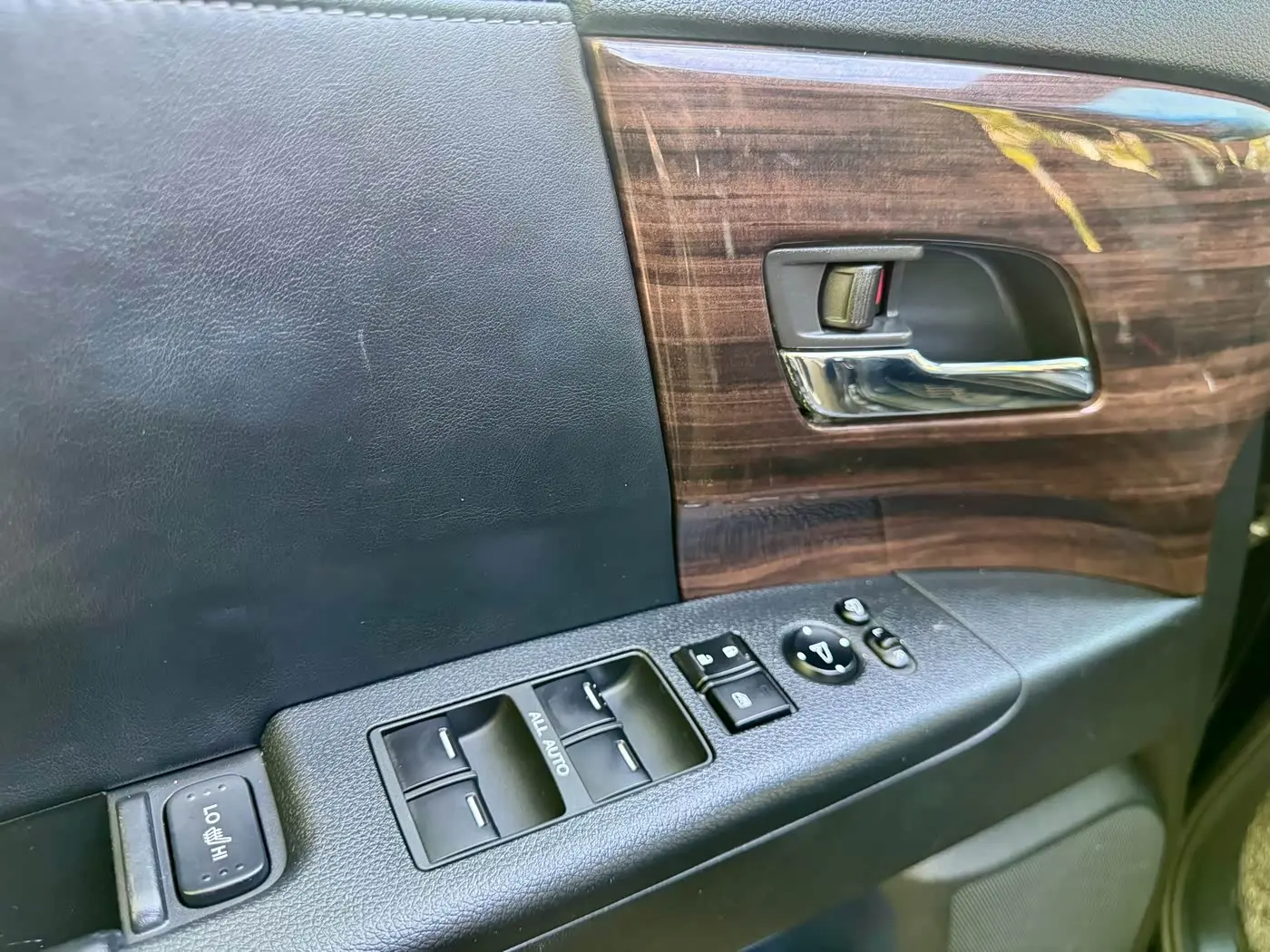 Honda Elysion 2019 — Photo 12/20