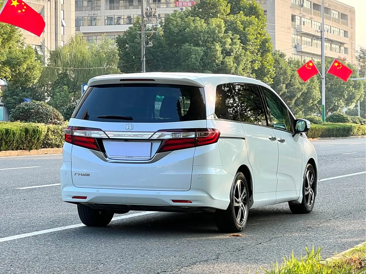 Honda Odyssey 2017 — Photo 3/20