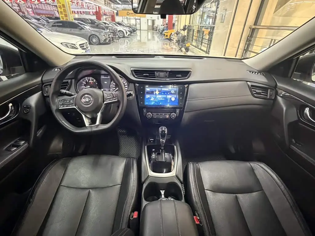 Nissan X-Trail 2019 — Photo 6/14