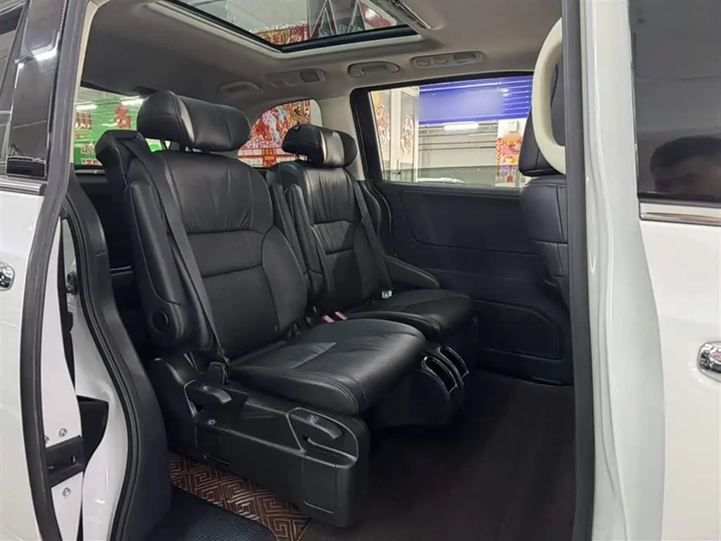 Honda Odyssey 2019 — Şəkil 4/17