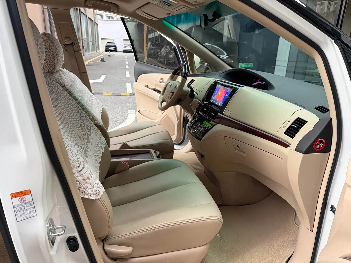 Toyota Previa 2018 — Photo 13/20