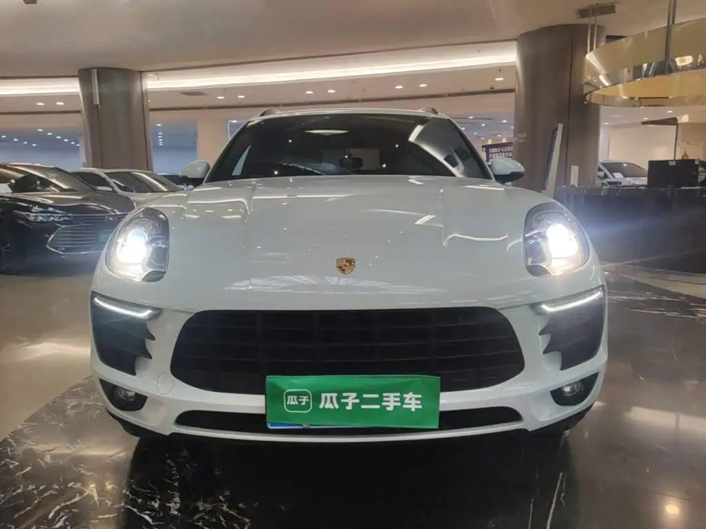 Porsche Macan 2016 — Photo 2/20