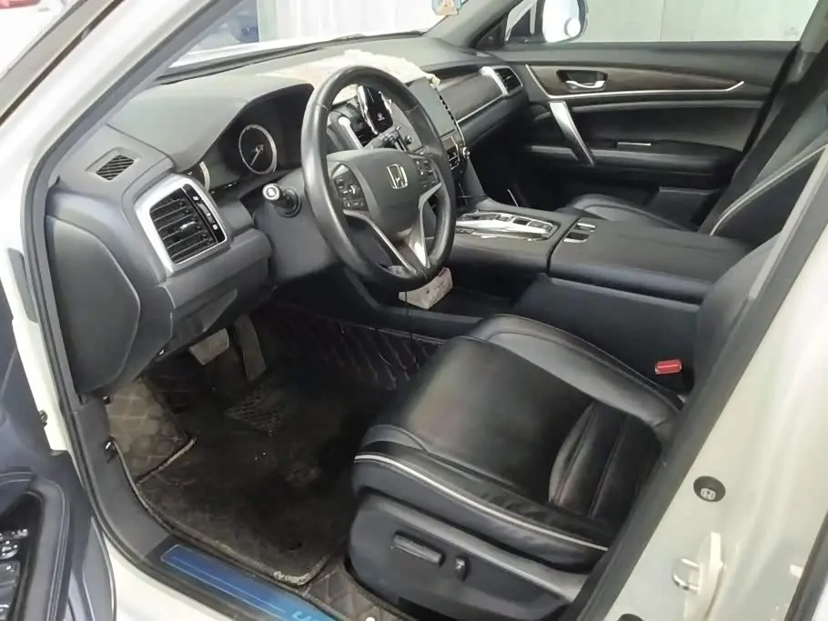 Honda UR-V 2019 — ფოტო 9/16