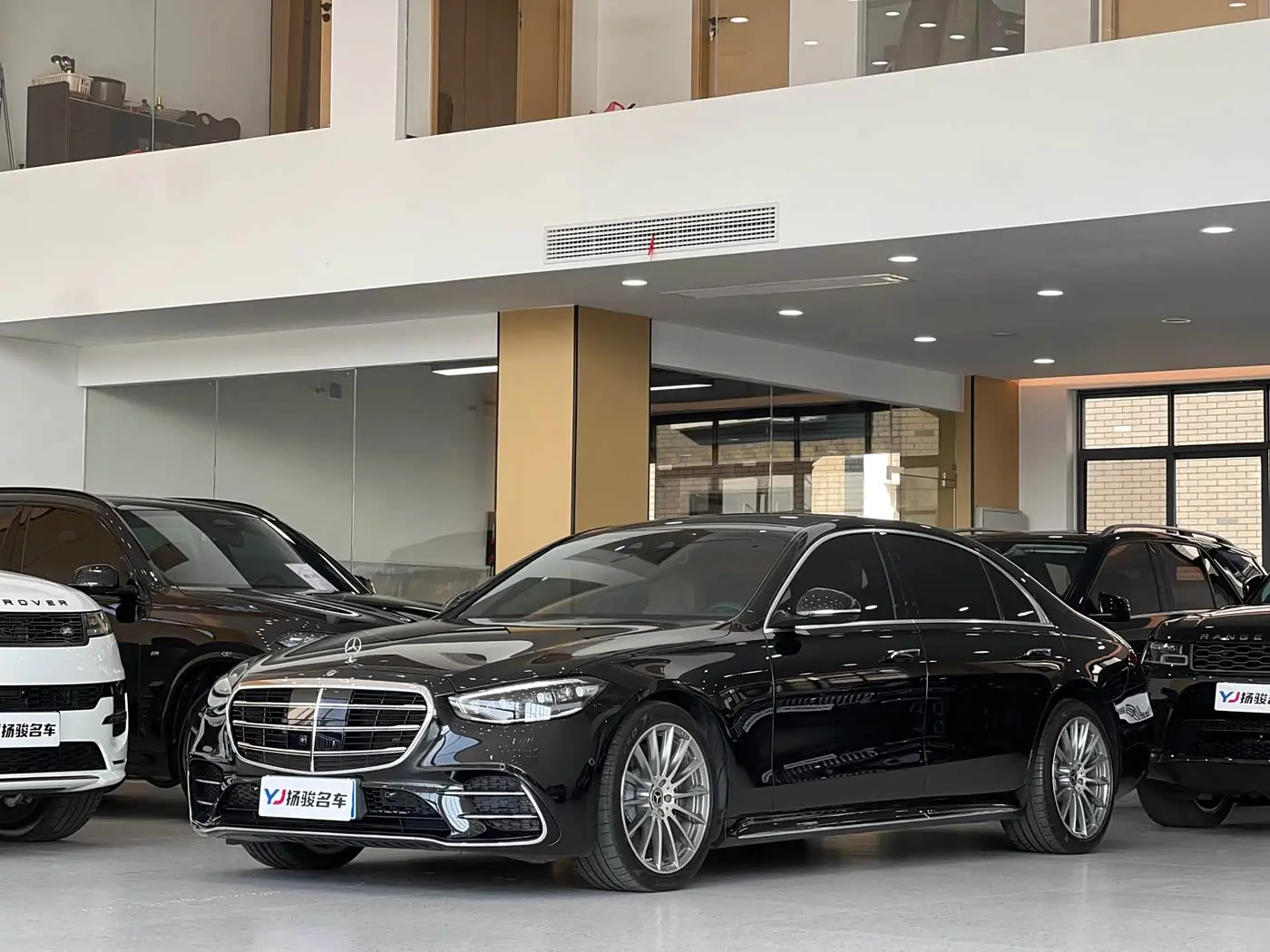 Mercedes-Benz S-Class 2021 — Photo 1/16