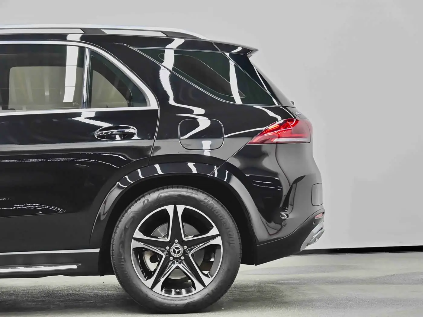 Mercedes-Benz GLE New Energy 2022 — Photo 20/20
