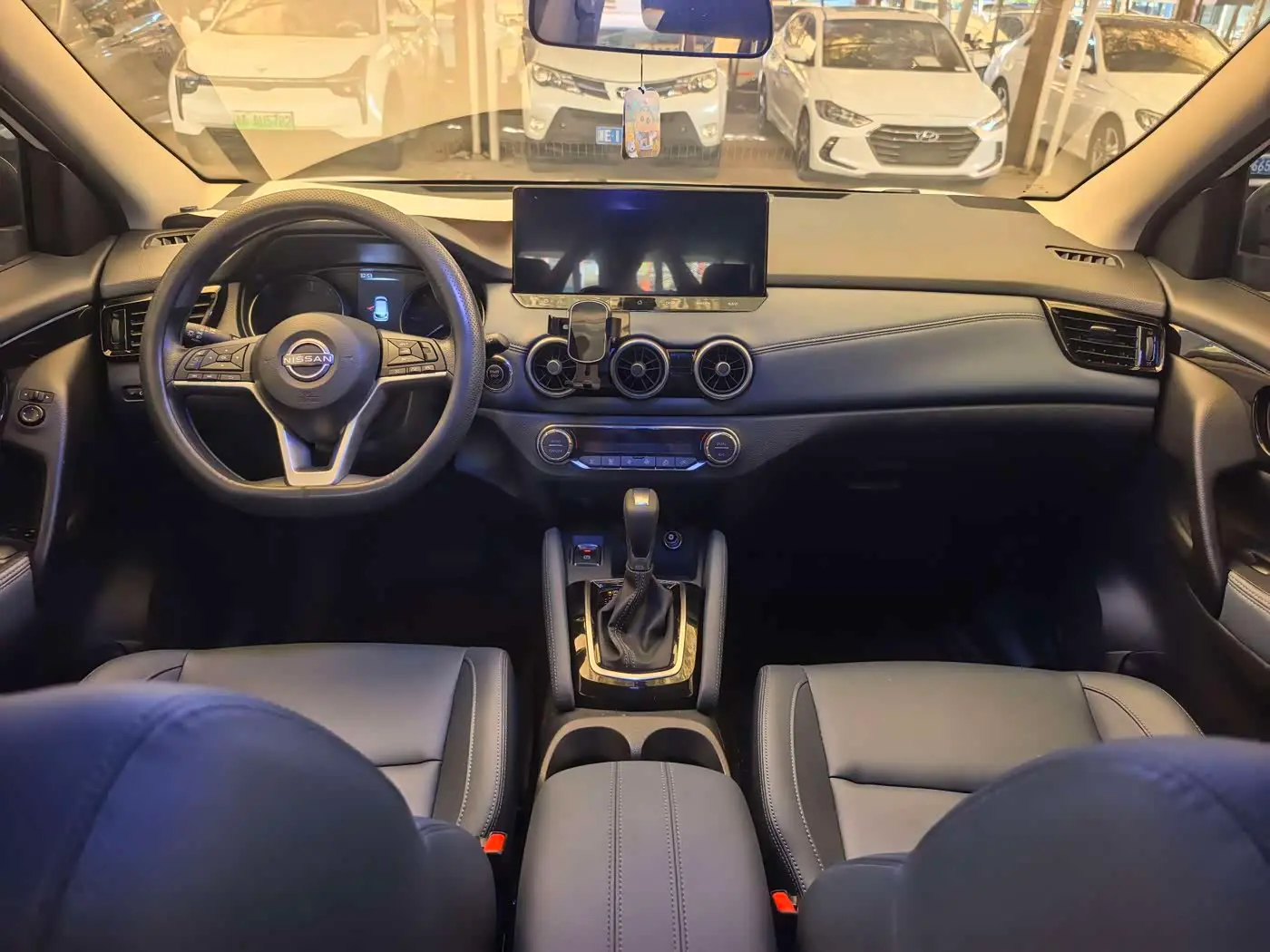 Nissan Qashqai 2025 — Фото 8/14