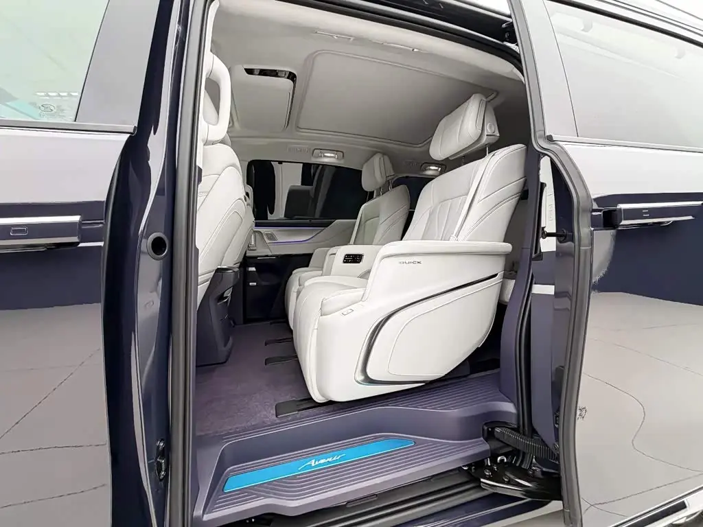 Buick GL8 New Energy 2025 — Photo 11/16