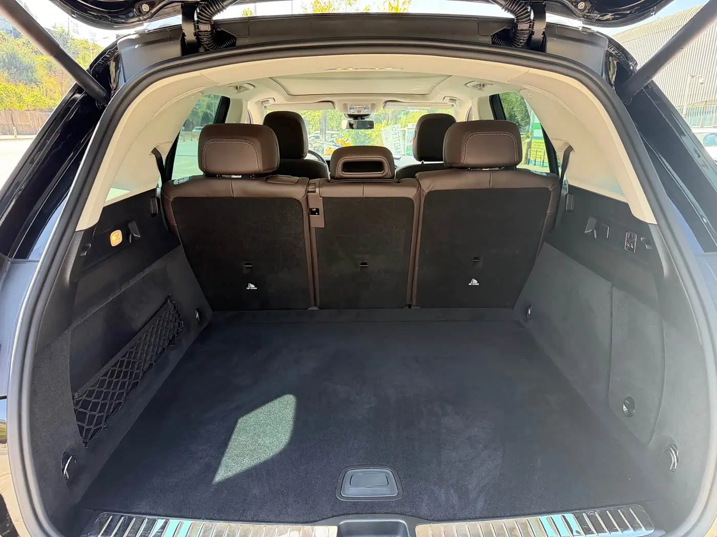 Mercedes-Benz GLE 2022 — Photo 9/12