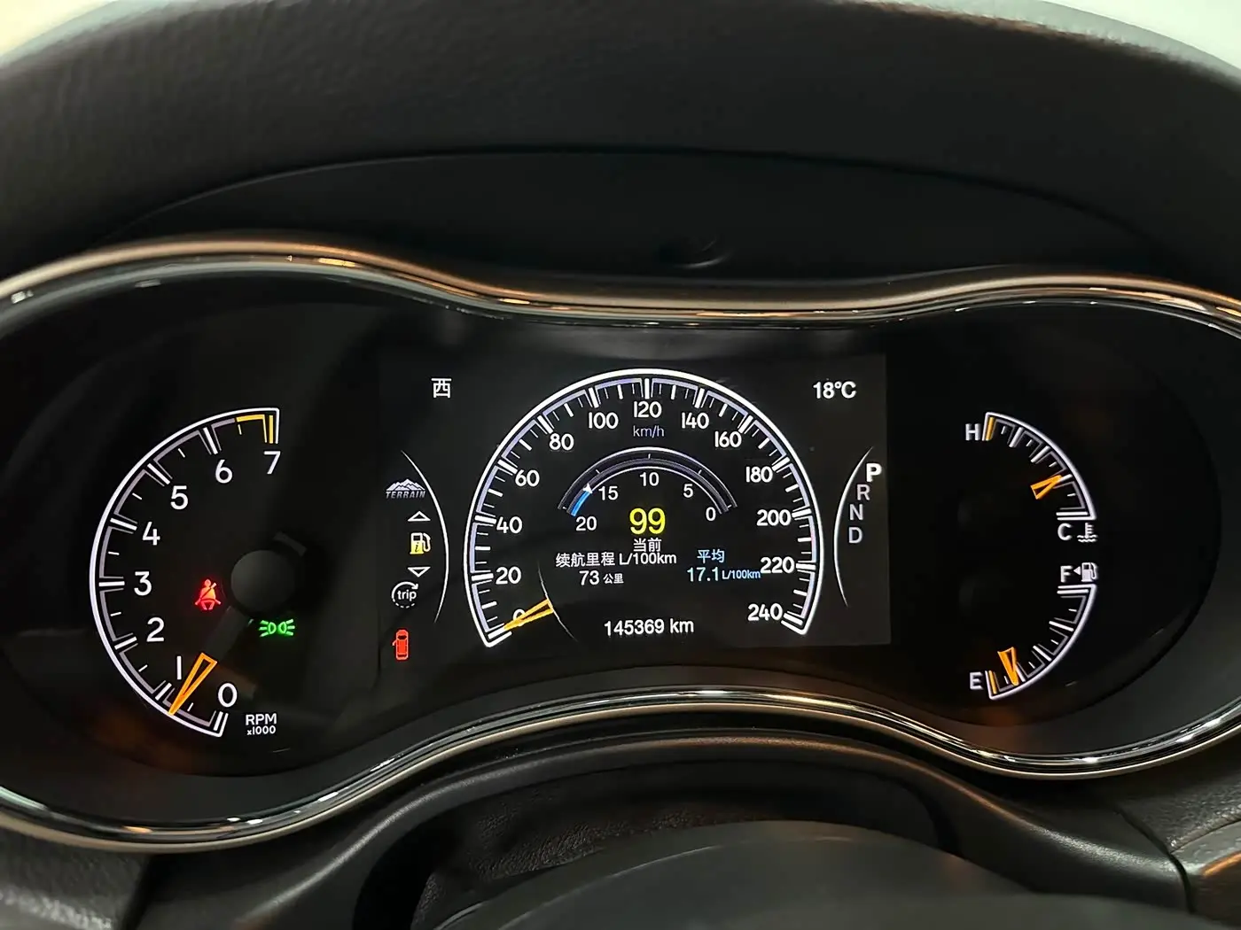 Jeep Grand Cherokee 2018 — Фото 9/20