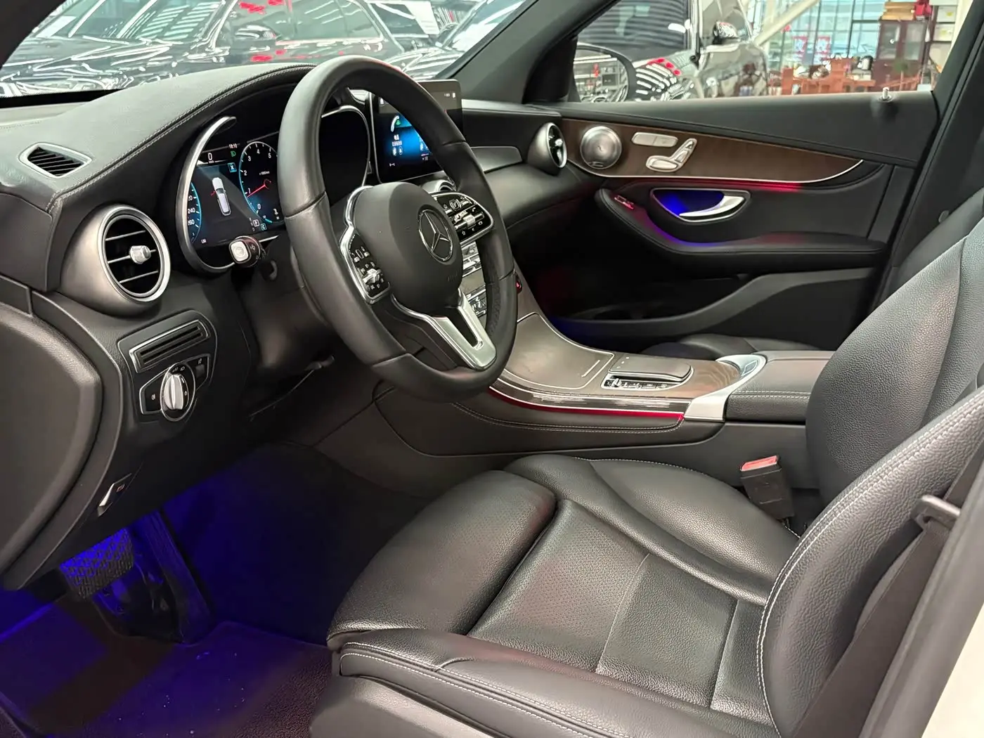 Mercedes-Benz GLC 2020 — Фото 4/13