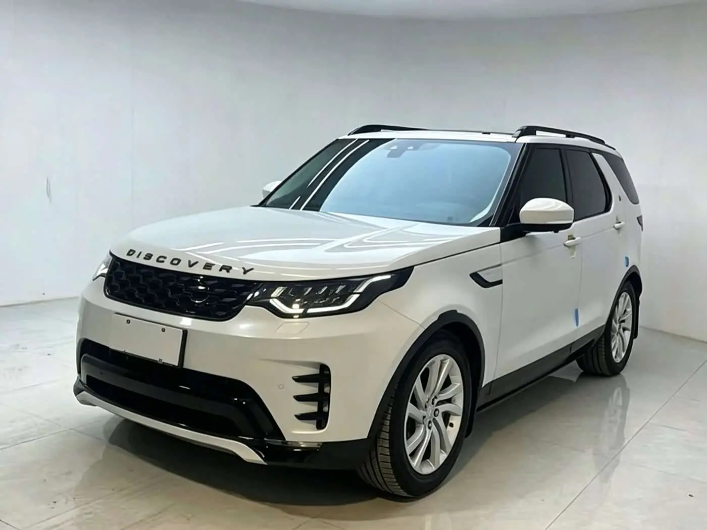 Land Rover Discovery 2018 — Şəkil 1/20