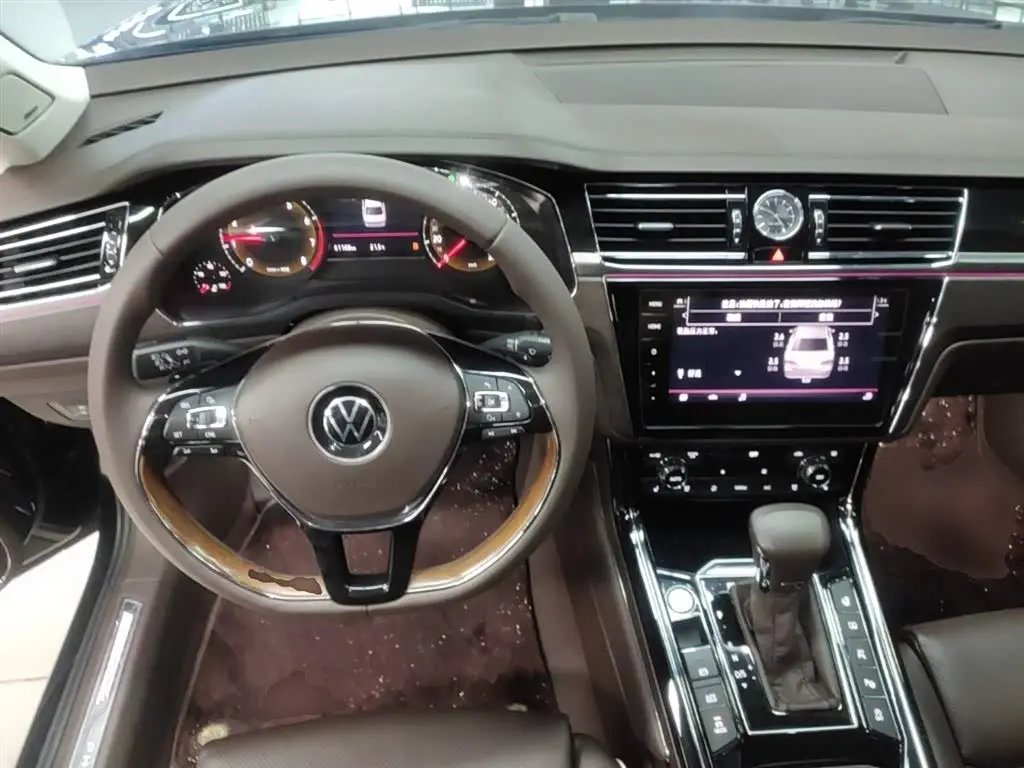 Volkswagen Phideon 2023 — Şəkil 10/20