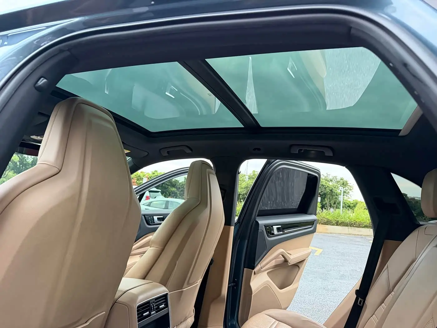 Porsche Cayenne 2018 — Фото 16/18