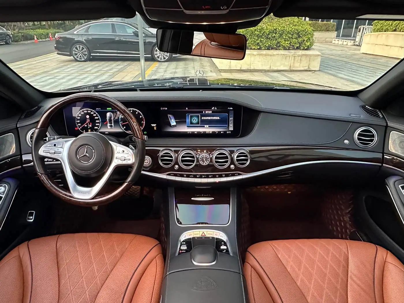 Mercedes-Benz Maybach S-Class 2020 — Photo 7/14