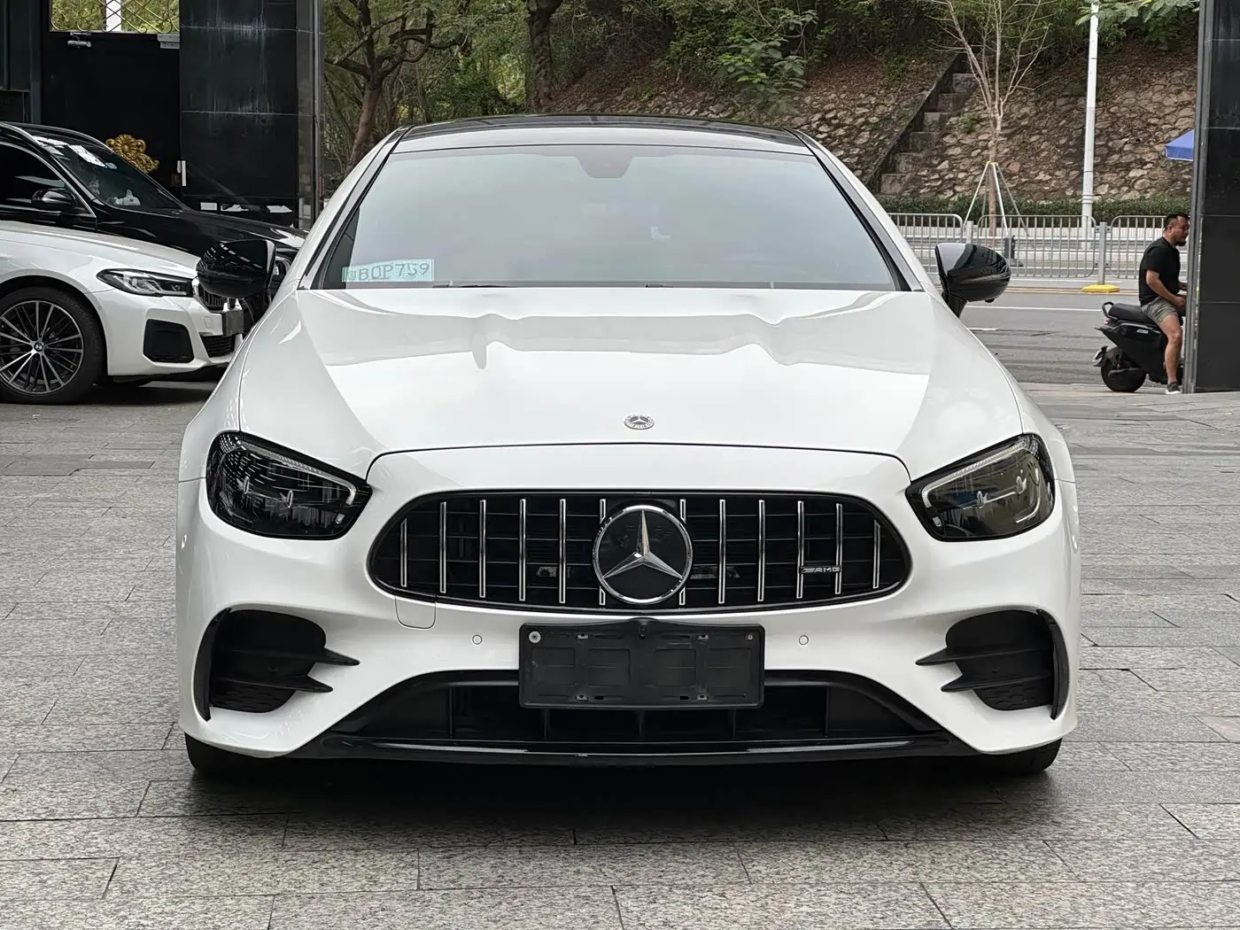 Mercedes-Benz E-Class 2022 — ფოტო 2/19