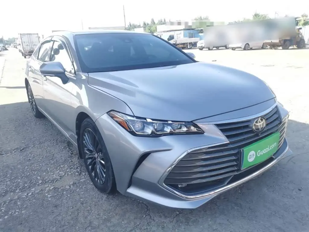 Toyota Avalon 2019 — Photo 4/20