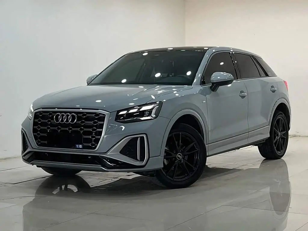 Audi Q2L 2022 — Photo 1/12