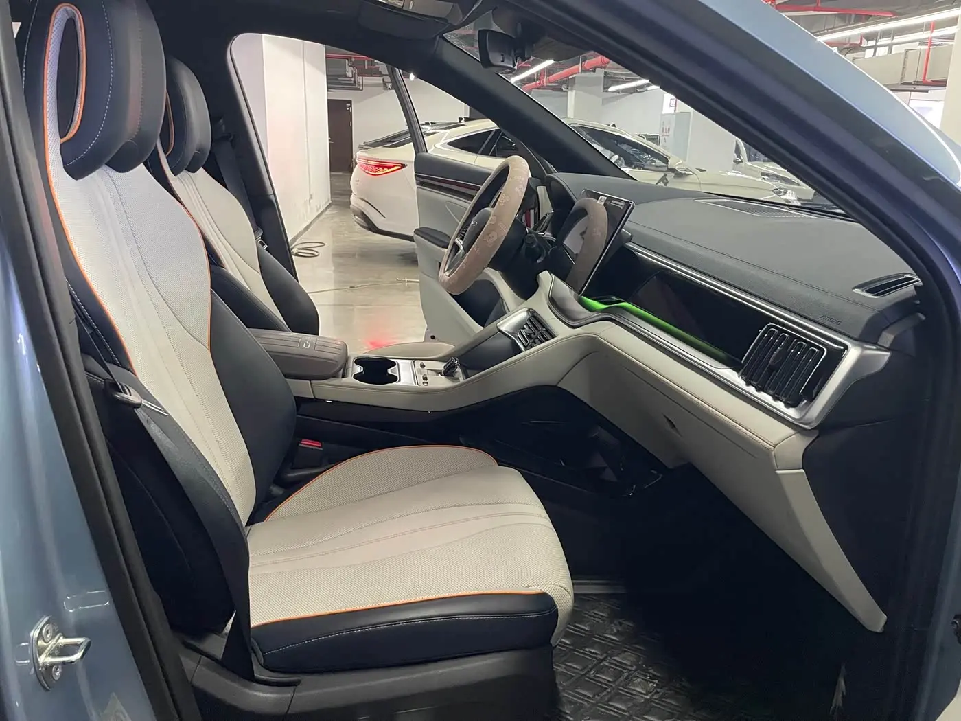 BYD Song PLUS PHEV 2023 — Фото 9/10