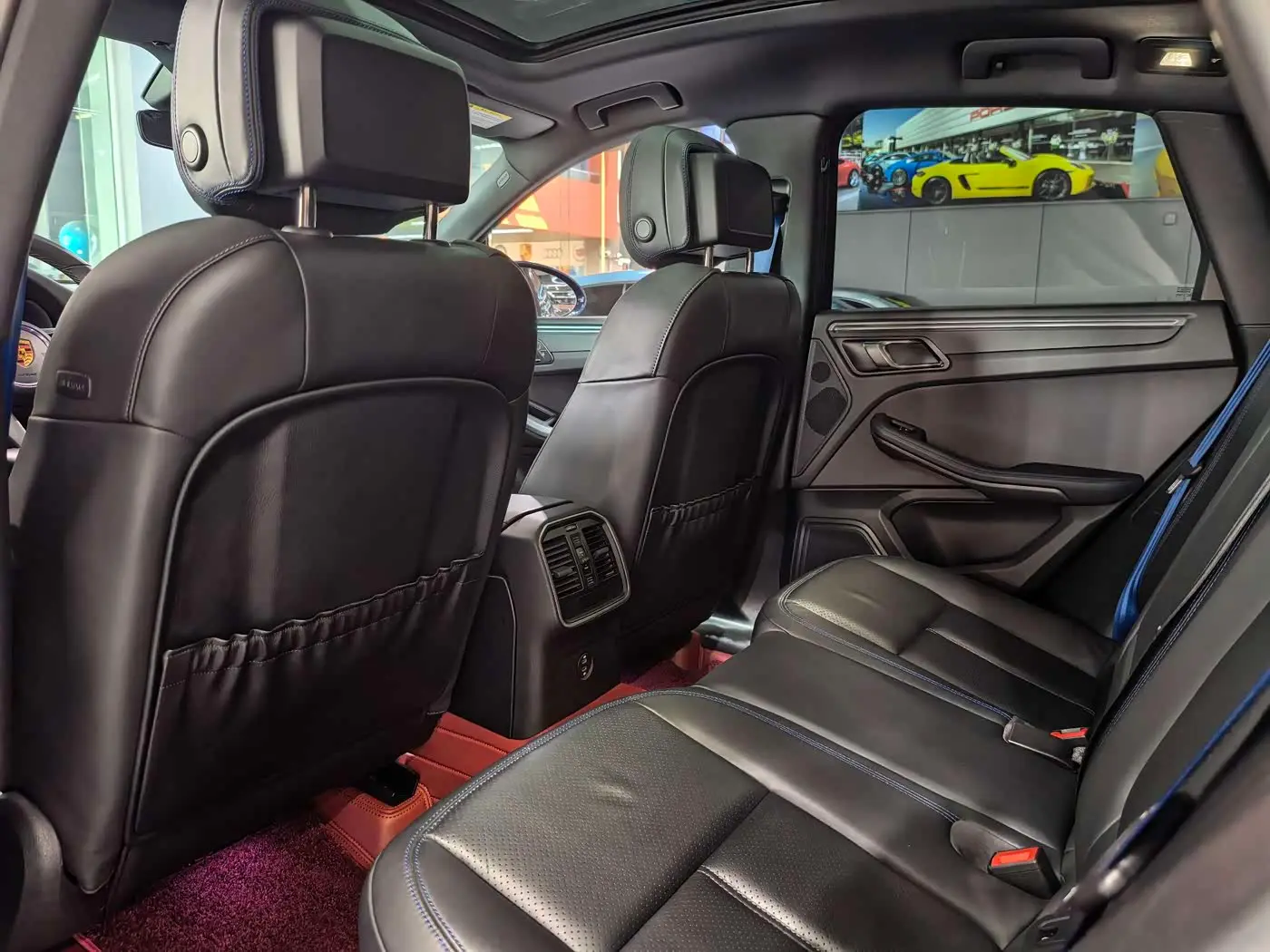 Porsche Macan 2023 — Şəkil 12/16