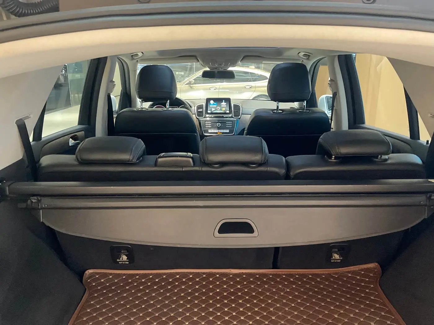 Mercedes-Benz GLE 2017 — Photo 16/20
