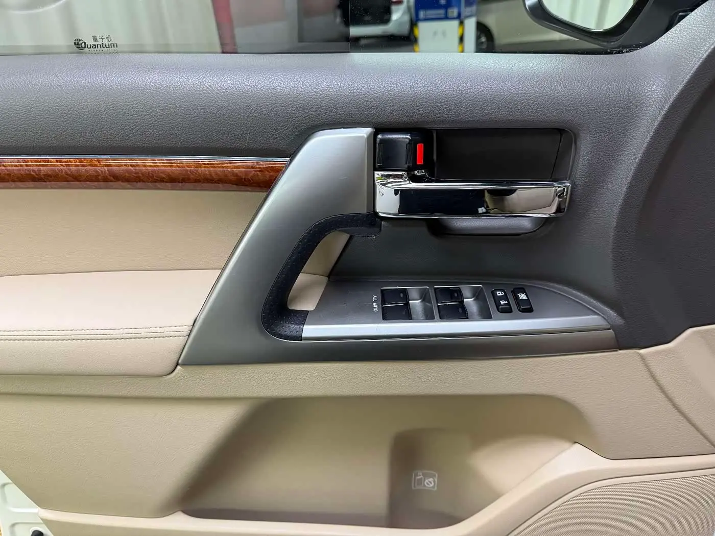 Toyota Land Cruiser 2014 — Фото 14/20