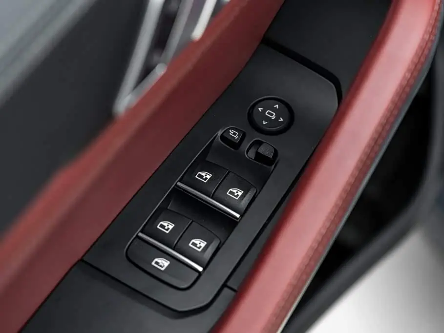 BMW X6 2021 — Фото 17/20