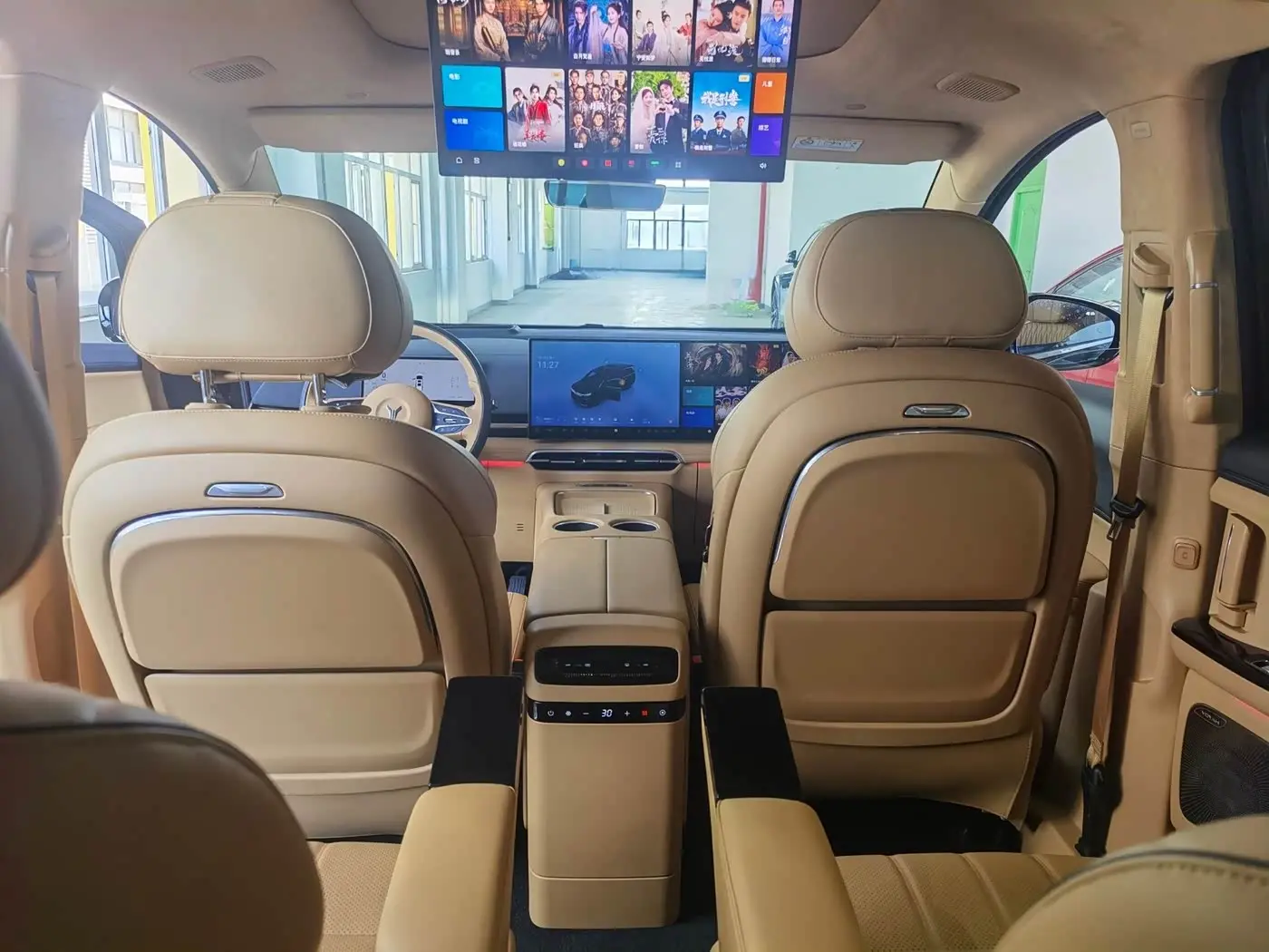 Voyah Auto Voyah Dreamer 2024 — Photo 8/11