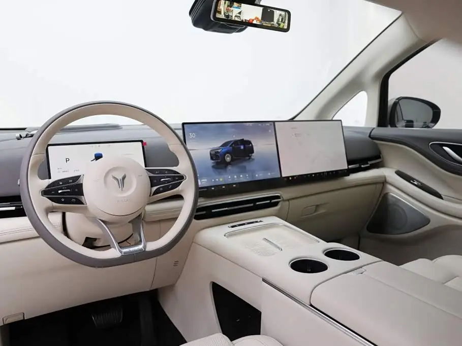 Voyah Auto Voyah Dreamer 2025 — Photo 7/16