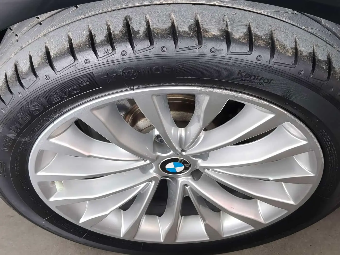 BMW 5 Series 2022 — Photo 8/20