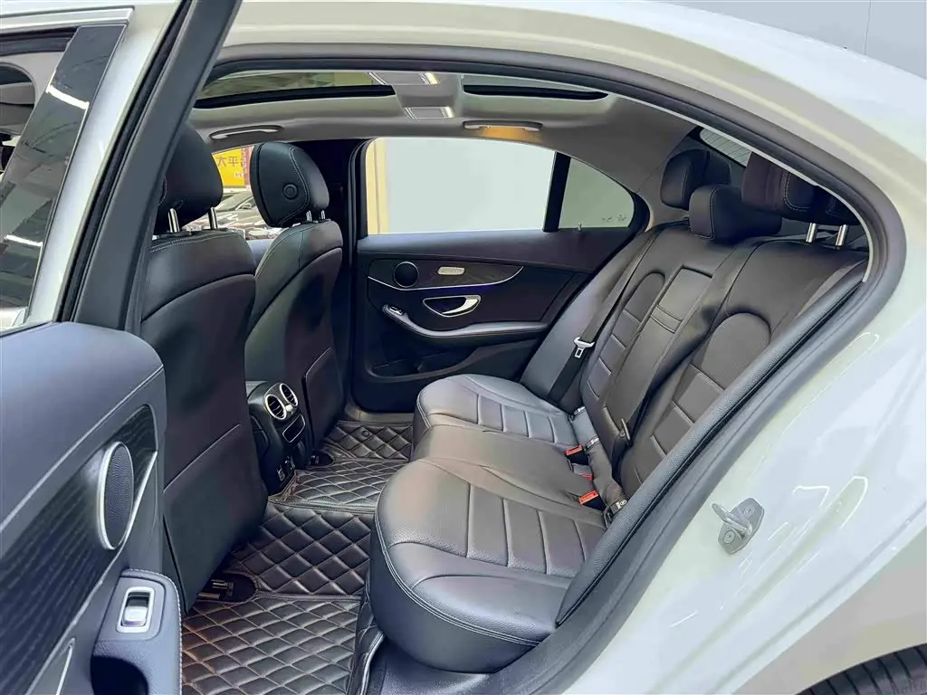 Mercedes-Benz C-Class 2021 — Фото 13/15