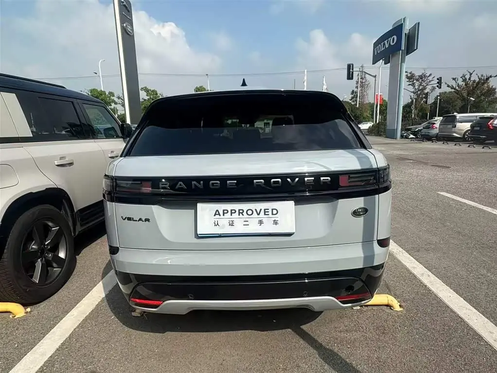 Land Rover Range Rover Velar 2025 — Photo 5/13