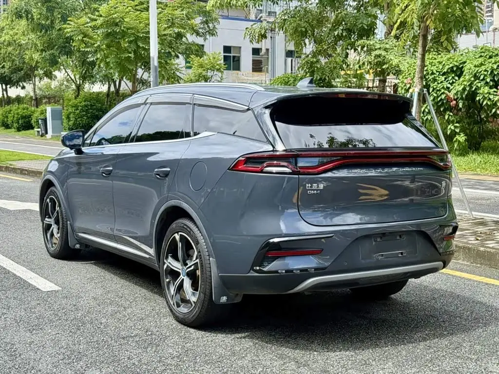 BYD Tang New Energy 2022 — Photo 5/9