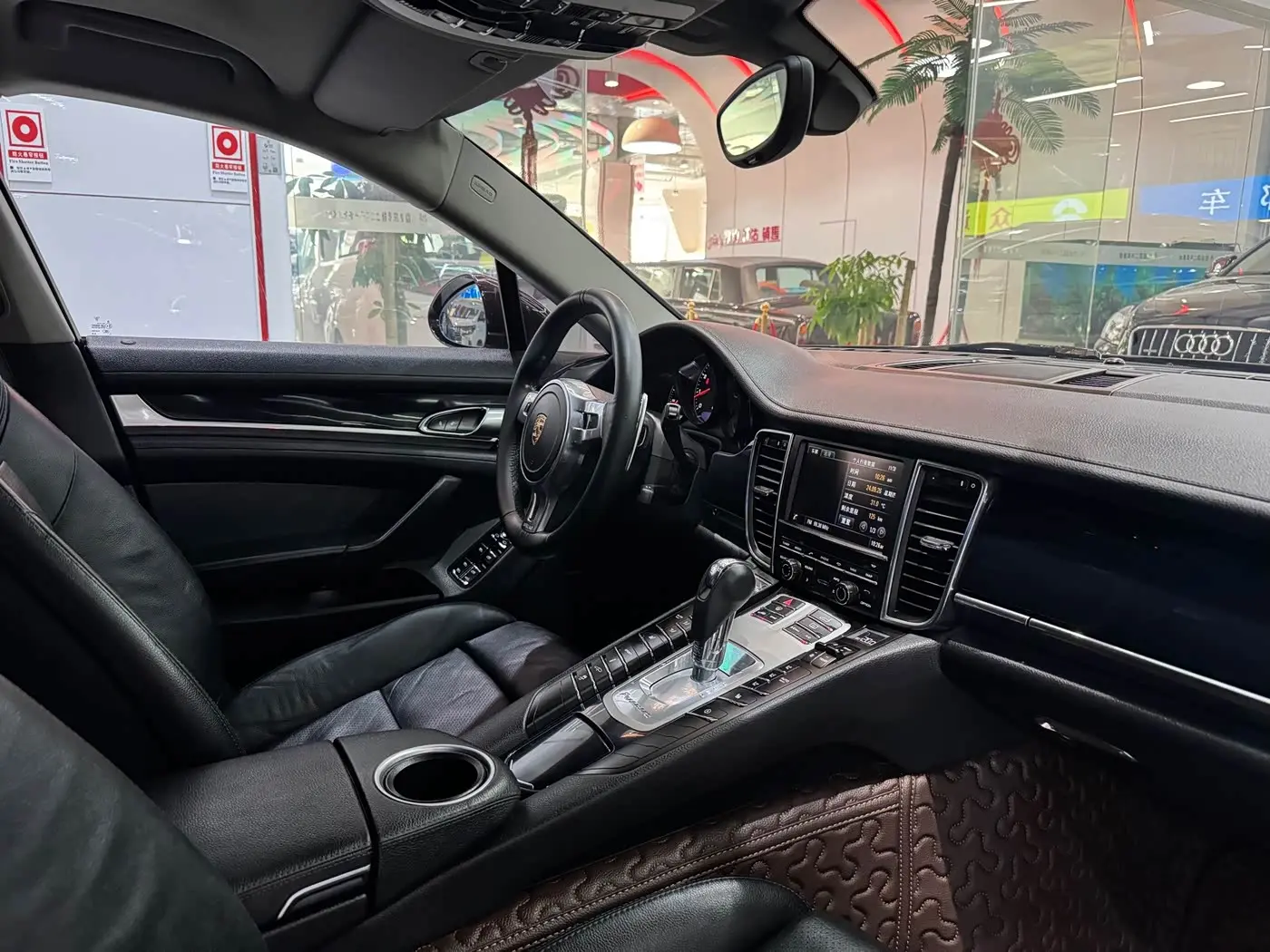 Porsche Panamera 2014 — ფოტო 8/19