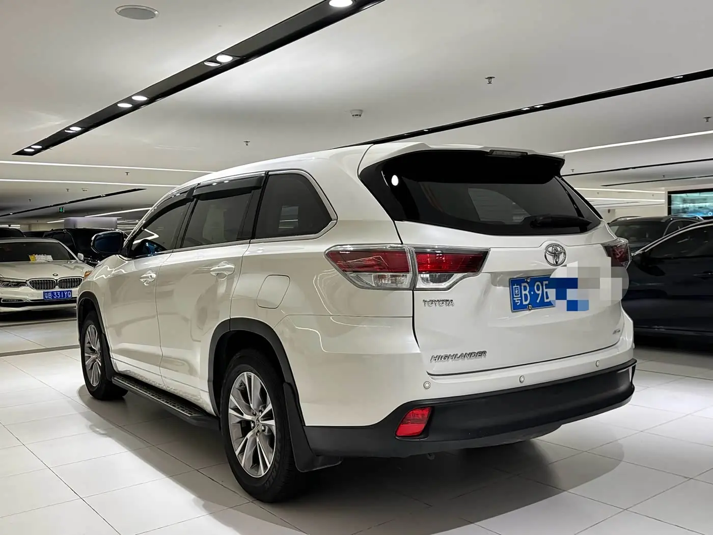 Toyota Highlander 2016 — Фото 7/17