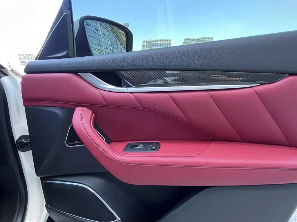 Maserati Levante 2022 — Şəkil 6/9