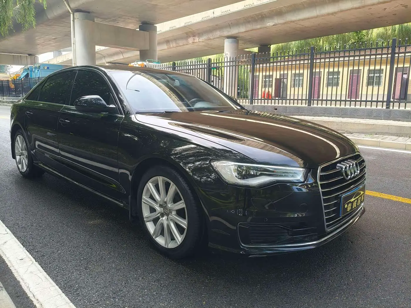 Audi A6L 2016 — Photo 3/14