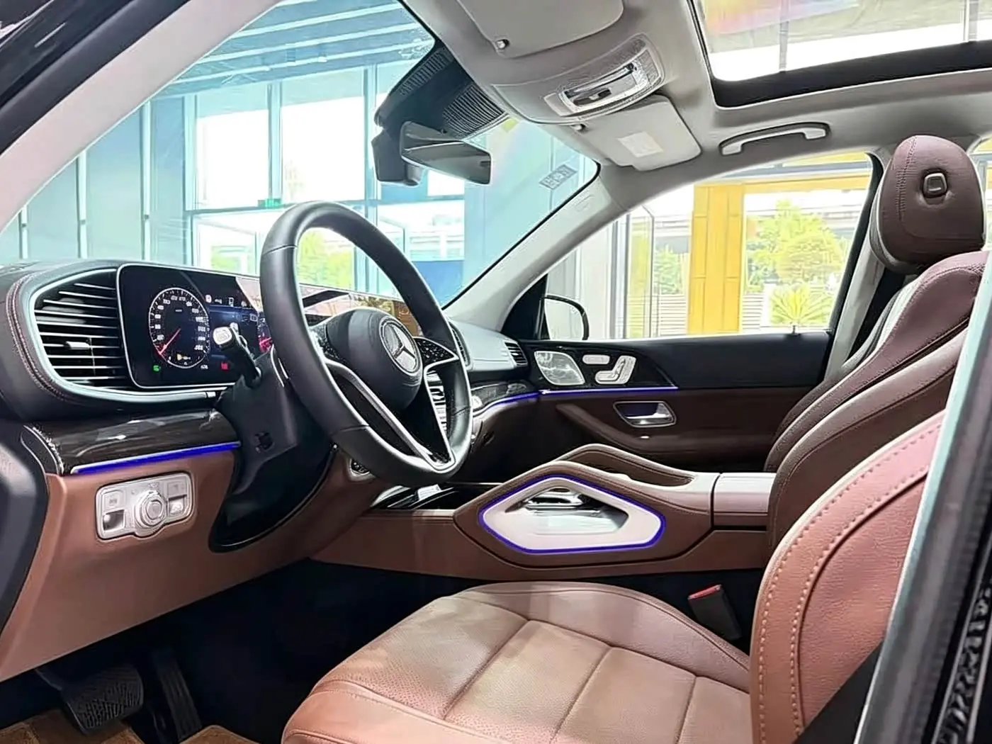 Mercedes-Benz GLE 2024 — Photo 3/14