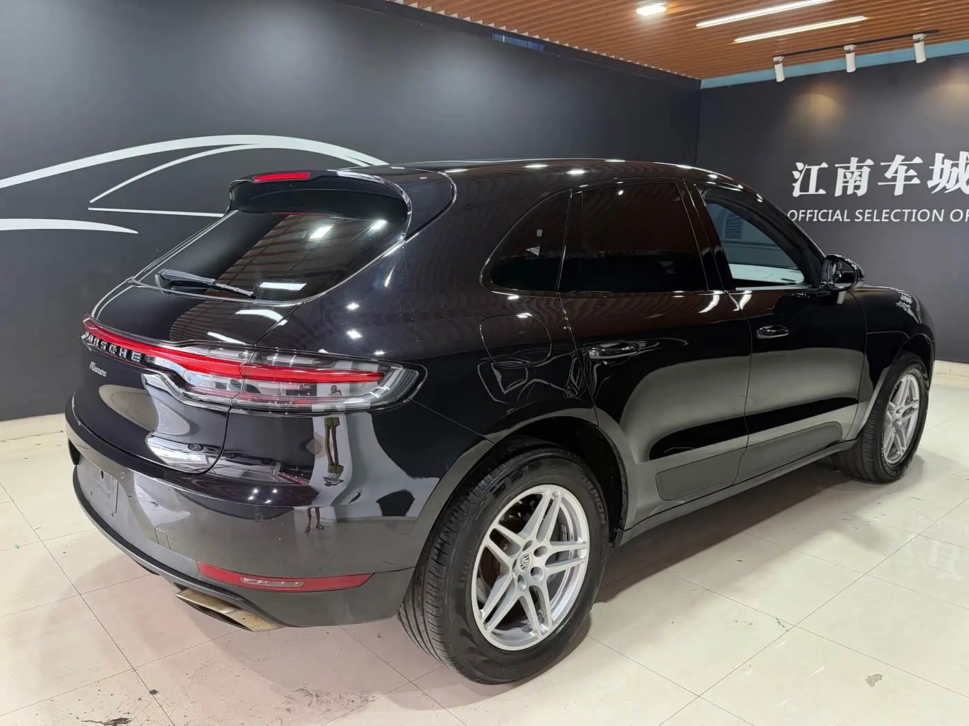 Porsche Macan 2019 — Photo 3/9