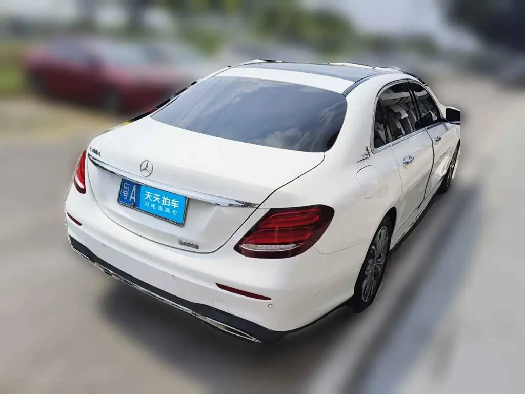 Mercedes-Benz E-Class 2020 — Фото 2/13