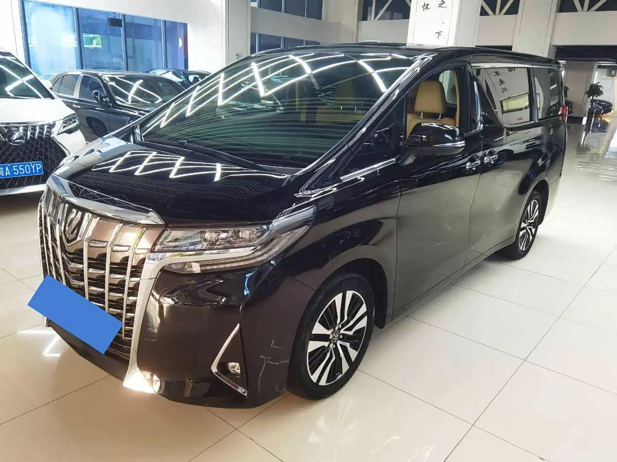 Toyota Alphard 2019 — Photo 1/12