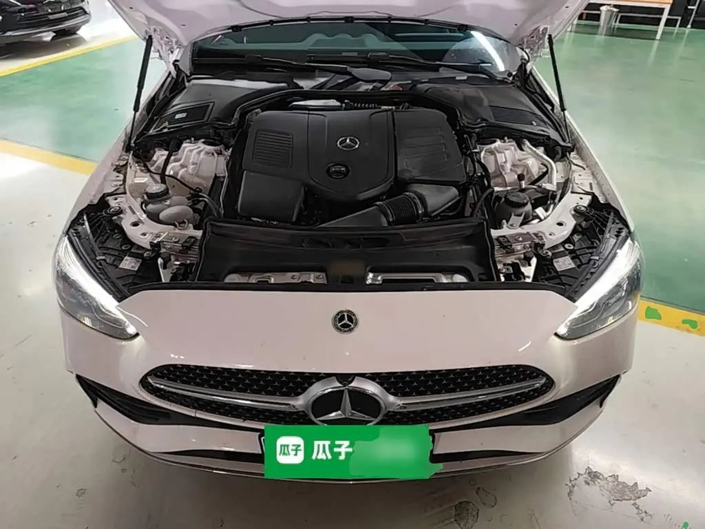 Mercedes-Benz C-Class 2025 — Фото 19/19