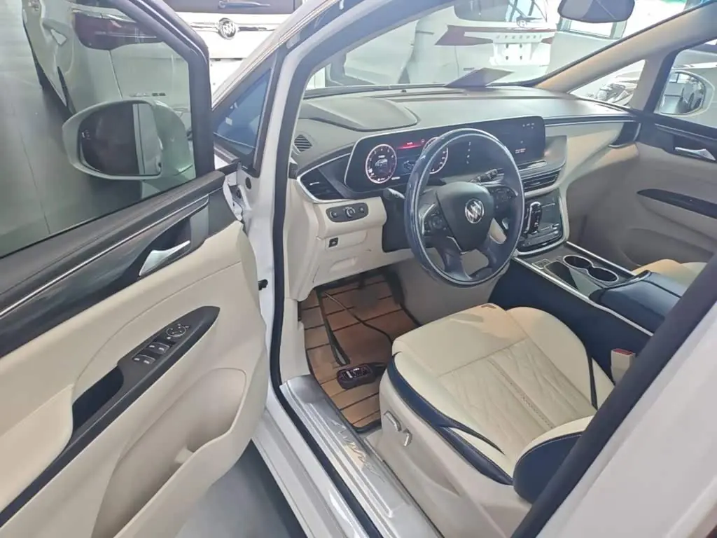 Buick GL8 2020 — Photo 16/20