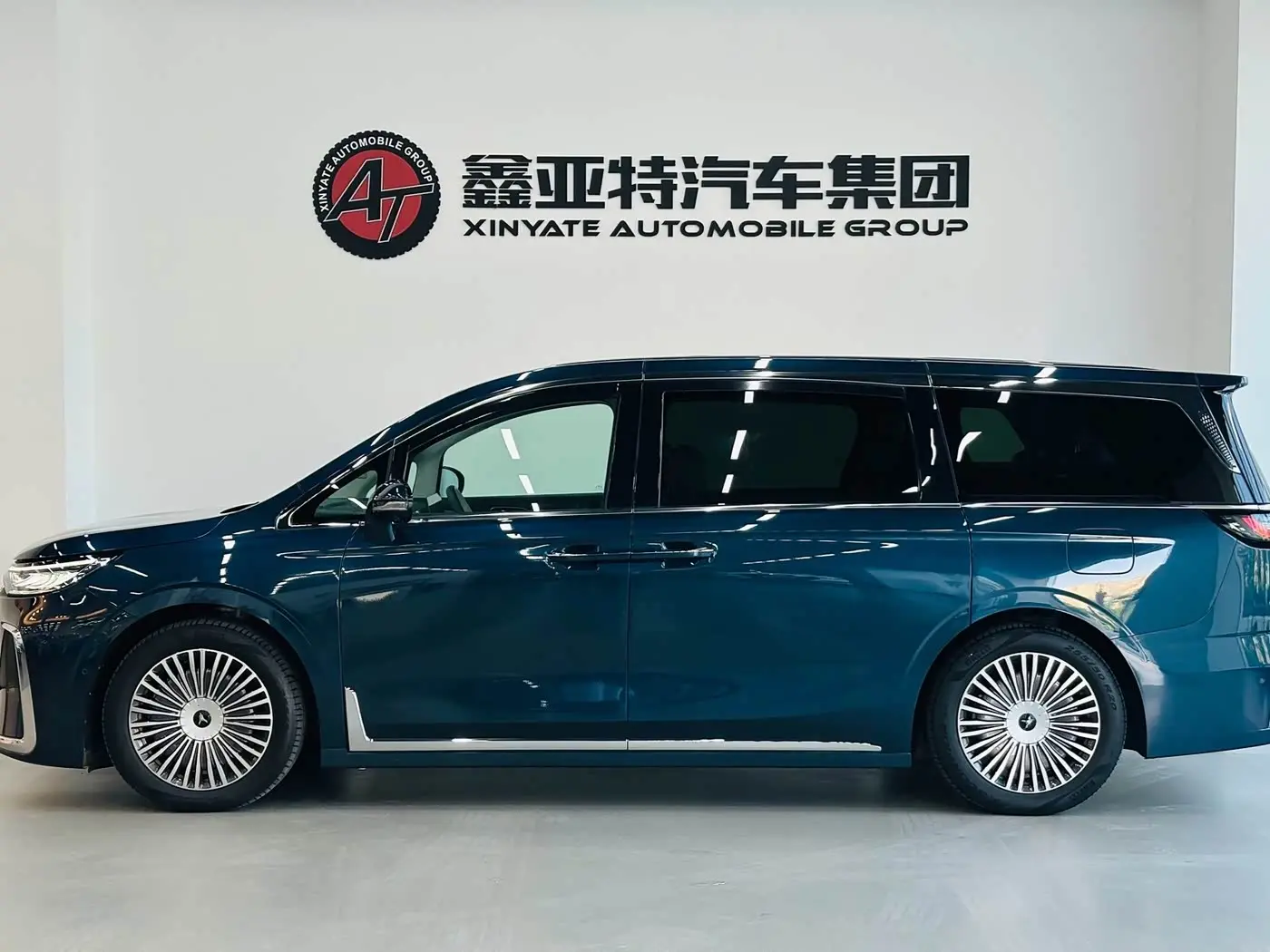 Voyah Auto Voyah Dreamer 2025 — Photo 3/20
