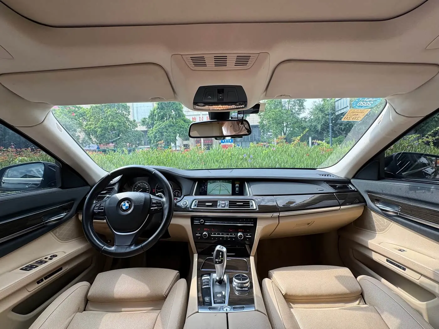 BMW 7 Series 2014 — Фото 12/17