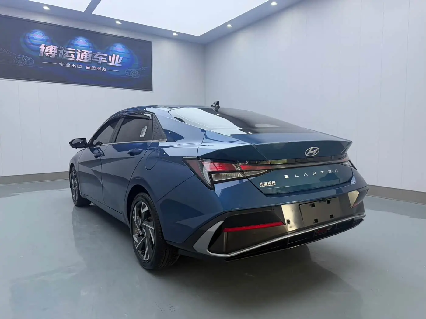 Hyundai Elantra 2024 — Şəkil 4/10