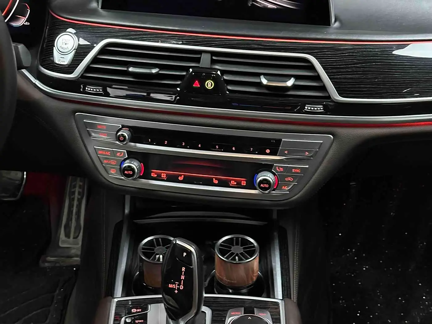 BMW 7 Series 2020 — Photo 5/10