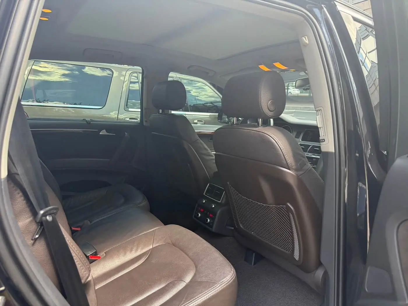 Audi Q7 2015 — Şəkil 10/12